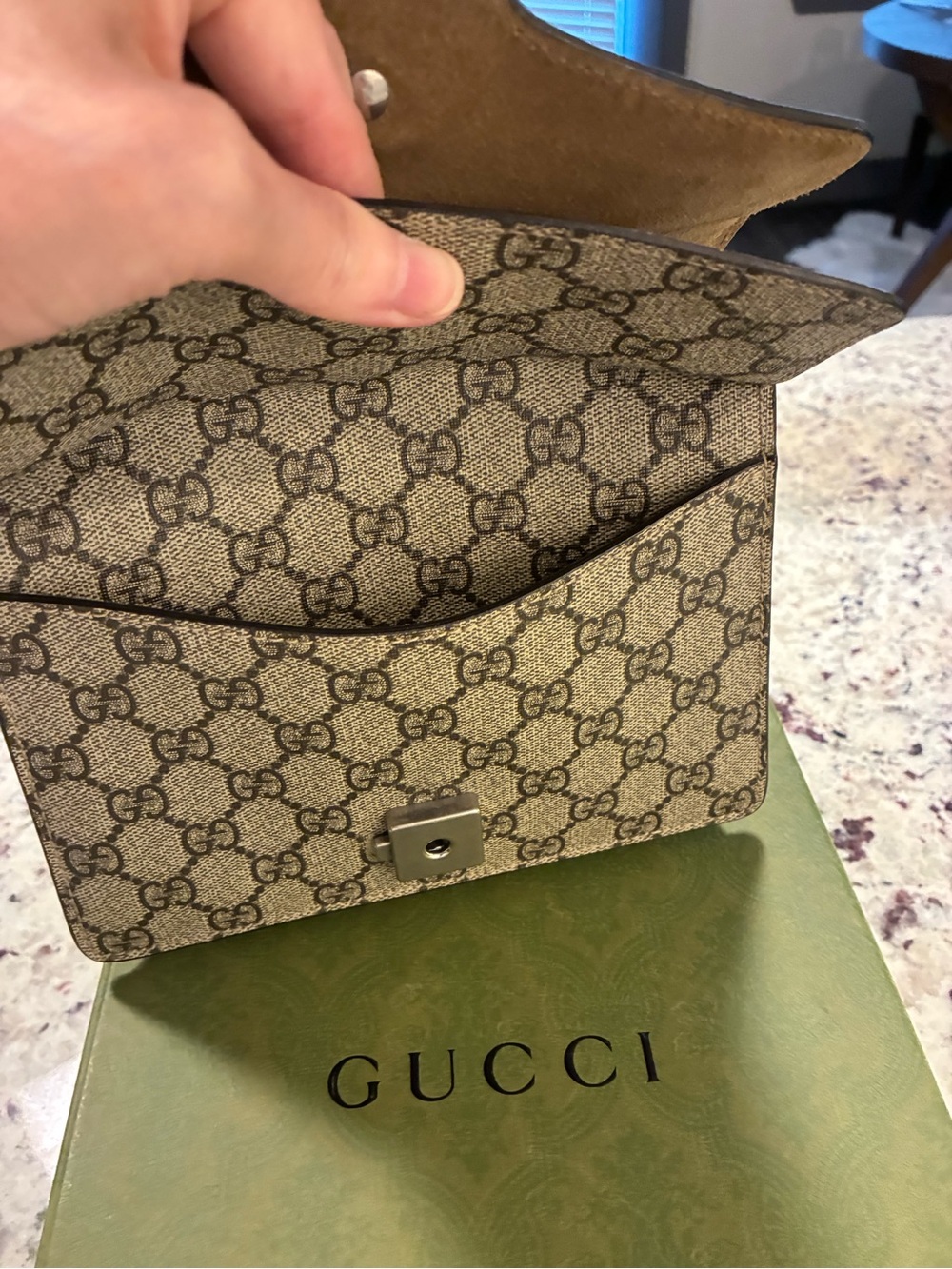 Gucci GG Supreme Canvas Shoulder Bag in tan and silver - Picture 7 of 16